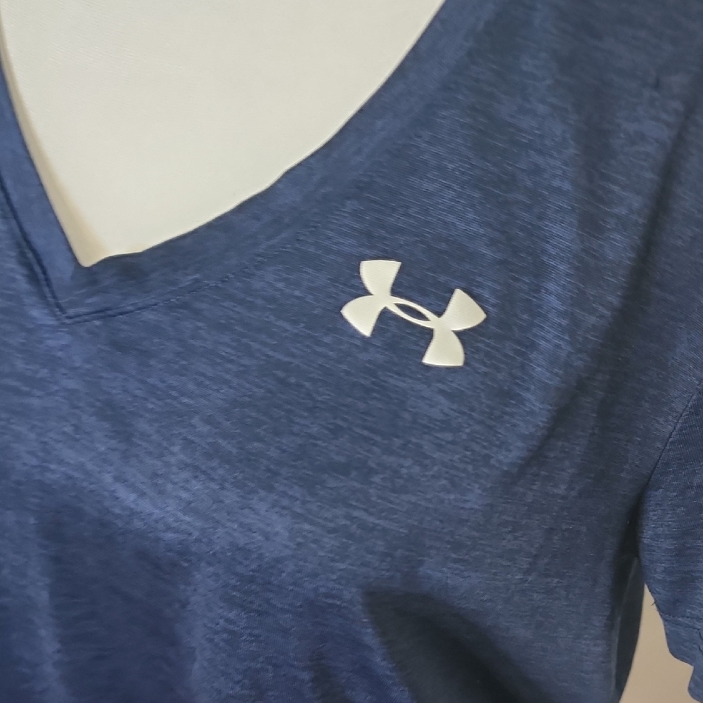 Under Armour Women's Navy V-Neck Tee - Picture 3 of 6